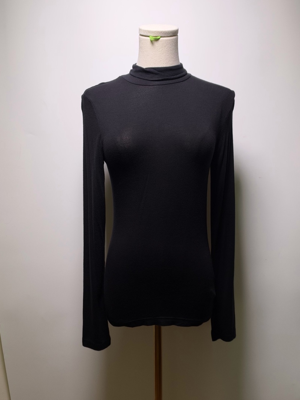 Stradivarius Black Long-Sleeve Mock Neck Top Size M
